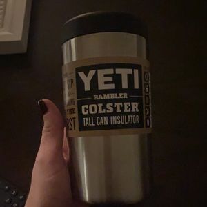 Yeti Rambler Colster